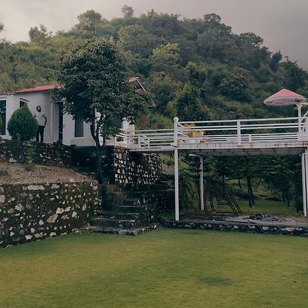 The Bohemian Casa Dehradun Hotel Buitenkant foto