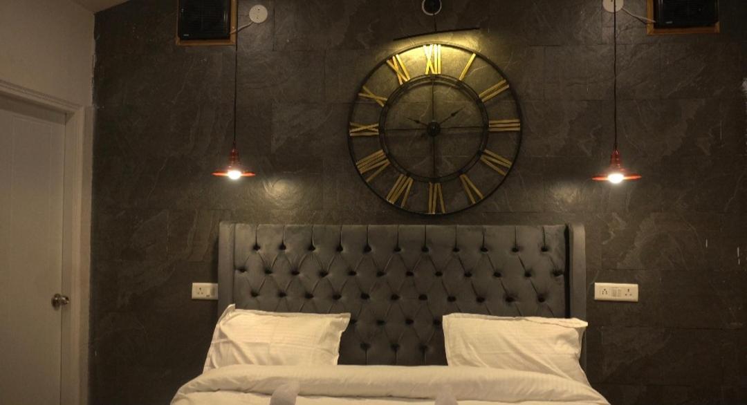 The Bohemian Casa Dehradun Hotel Buitenkant foto